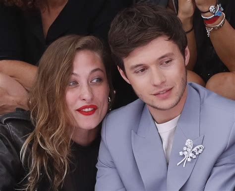 nick robinson girlfriend samantha urbani|Nick Robinson Once Spoke about Girlfriend。